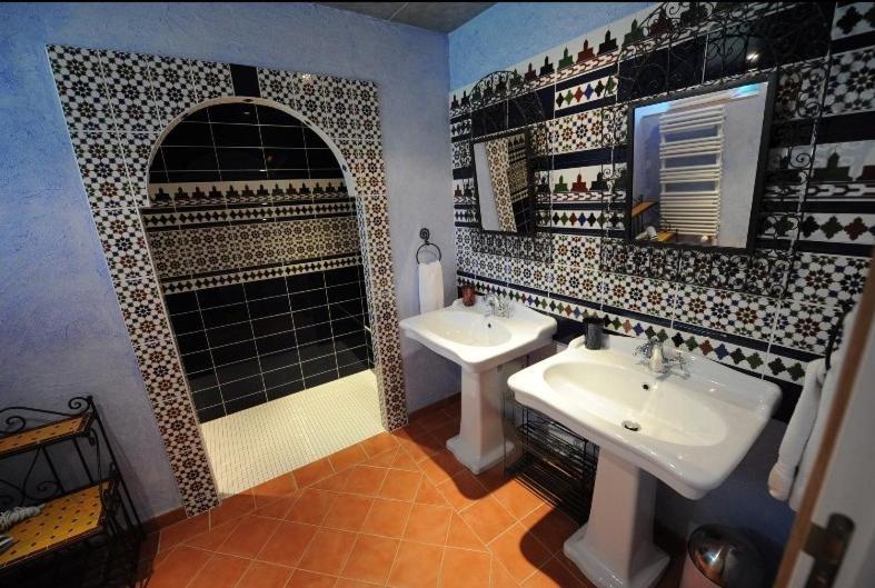 Le Domaine De Saint-Thomin Bed & Breakfast Nostang Rom bilde