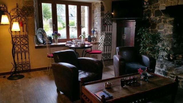 Le Domaine De Saint-Thomin Bed & Breakfast Nostang Eksteriør bilde